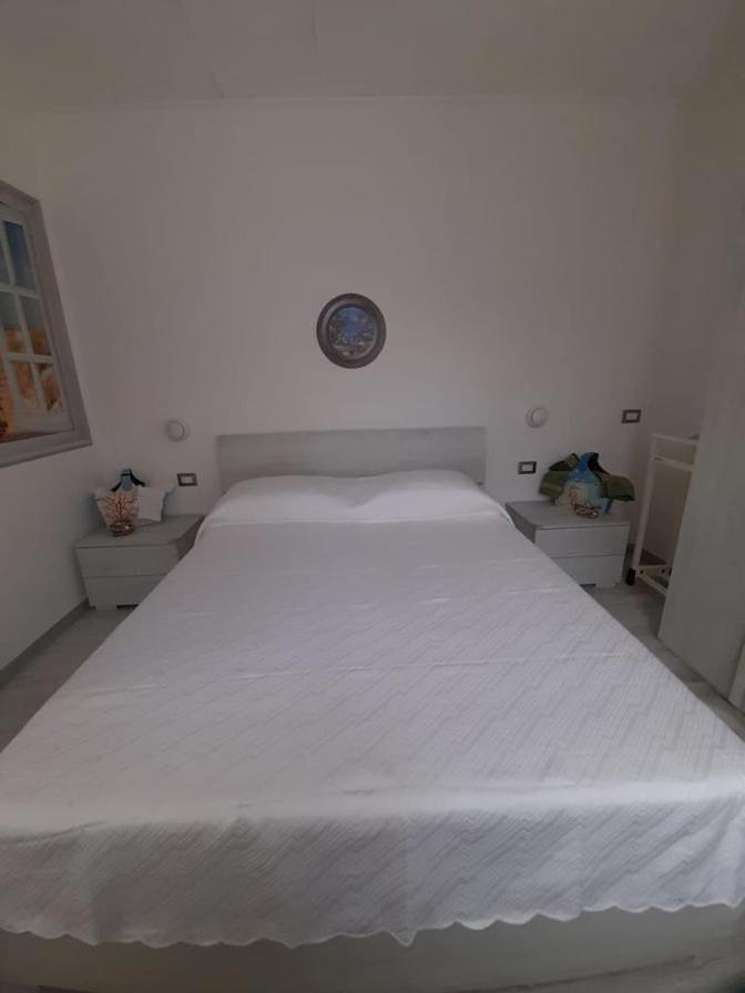 Apartament Ambos Mundos Quartu SantʼElena Zewnętrze zdjęcie