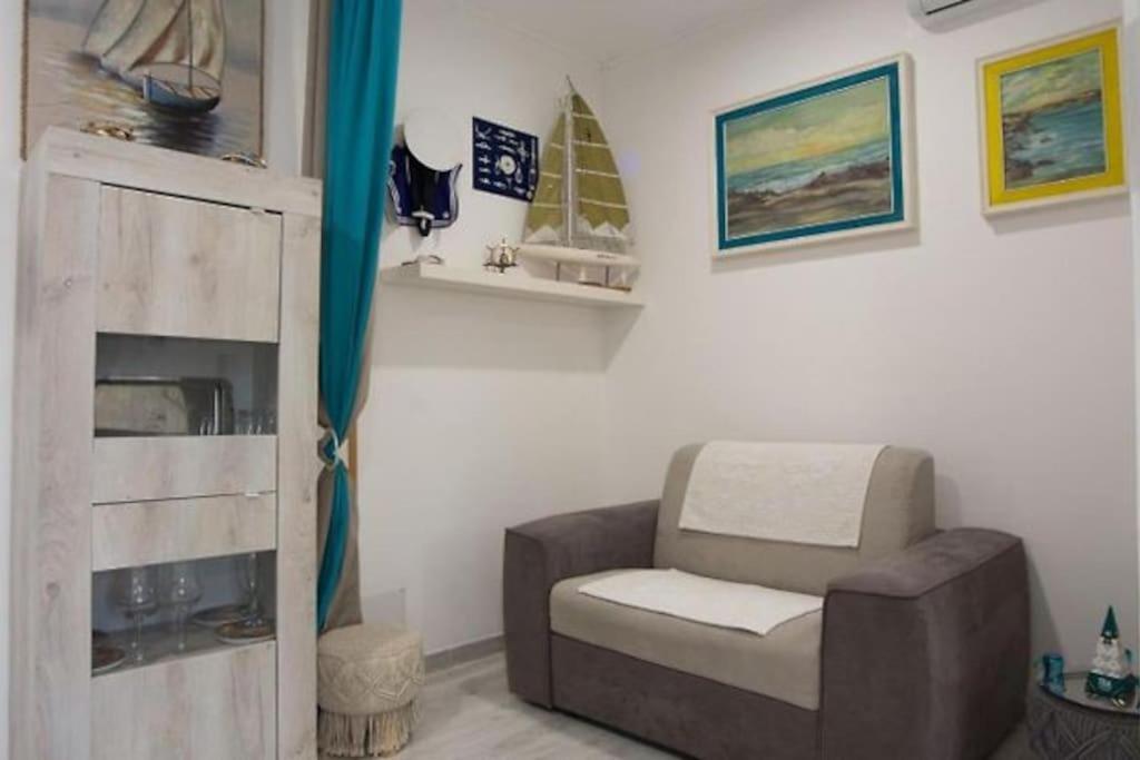 Apartament Ambos Mundos Quartu SantʼElena Zewnętrze zdjęcie