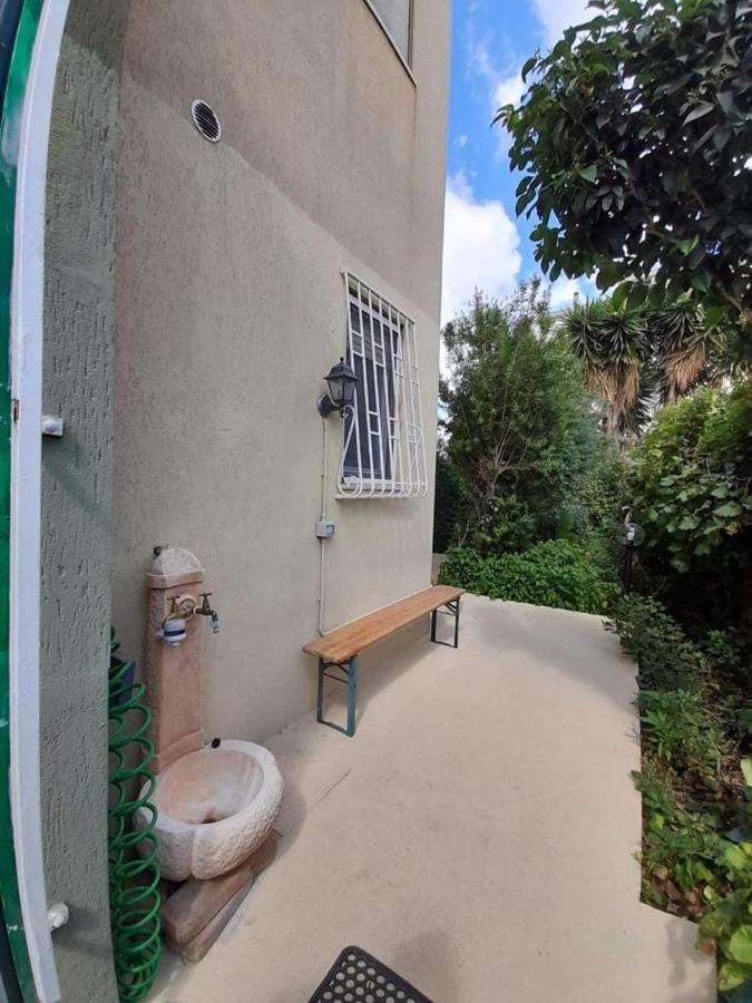 Apartament Ambos Mundos Quartu SantʼElena Zewnętrze zdjęcie