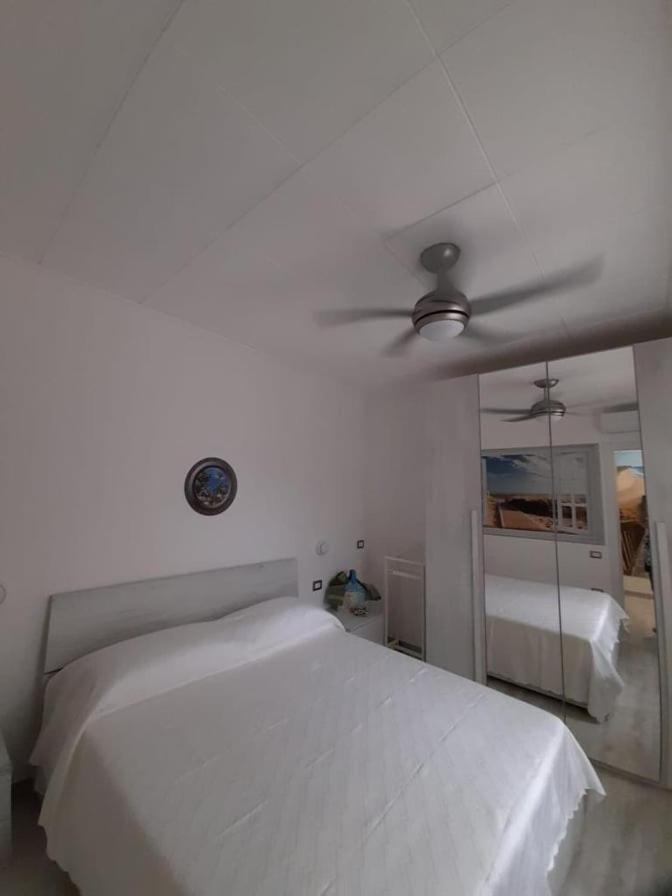 Apartament Ambos Mundos Quartu SantʼElena Zewnętrze zdjęcie