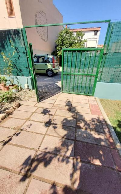 Apartament Ambos Mundos Quartu SantʼElena Zewnętrze zdjęcie