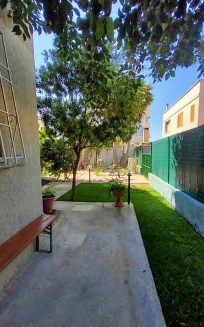 Apartament Ambos Mundos Quartu SantʼElena Zewnętrze zdjęcie