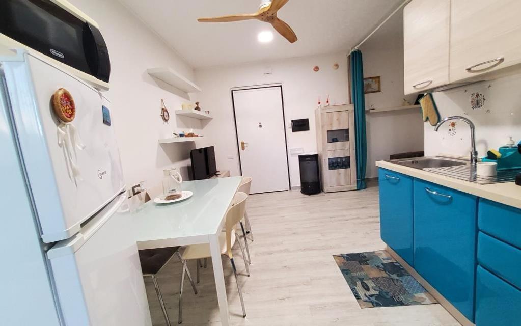 Apartament Ambos Mundos Quartu SantʼElena Zewnętrze zdjęcie